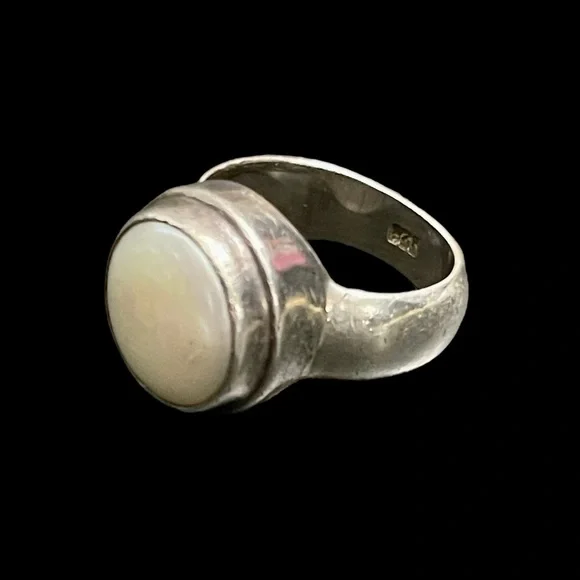 Modernist sterling and pearl ring - Picture 4 of 6